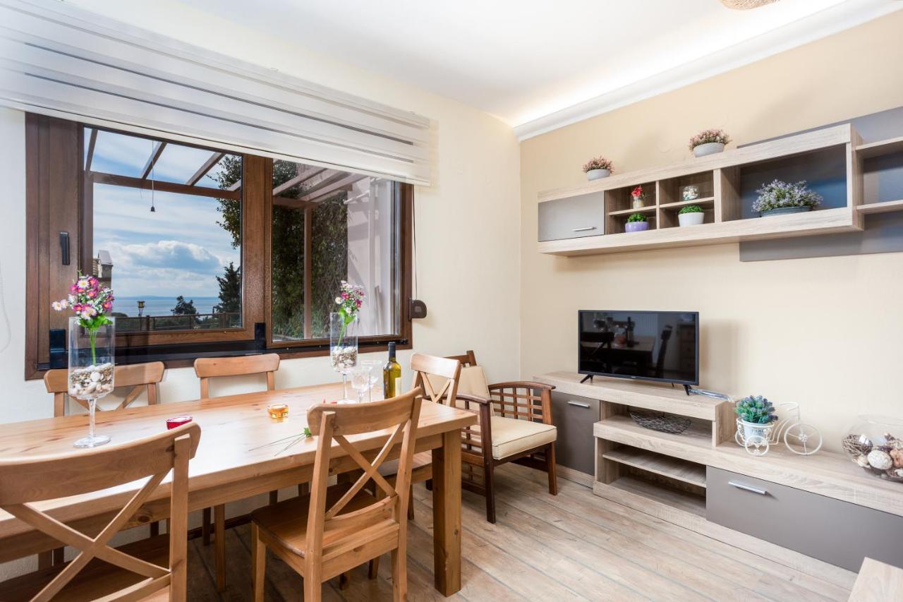 Twinstars Apartment With Courtyard And View Kalyves Polygyrou Экстерьер фото